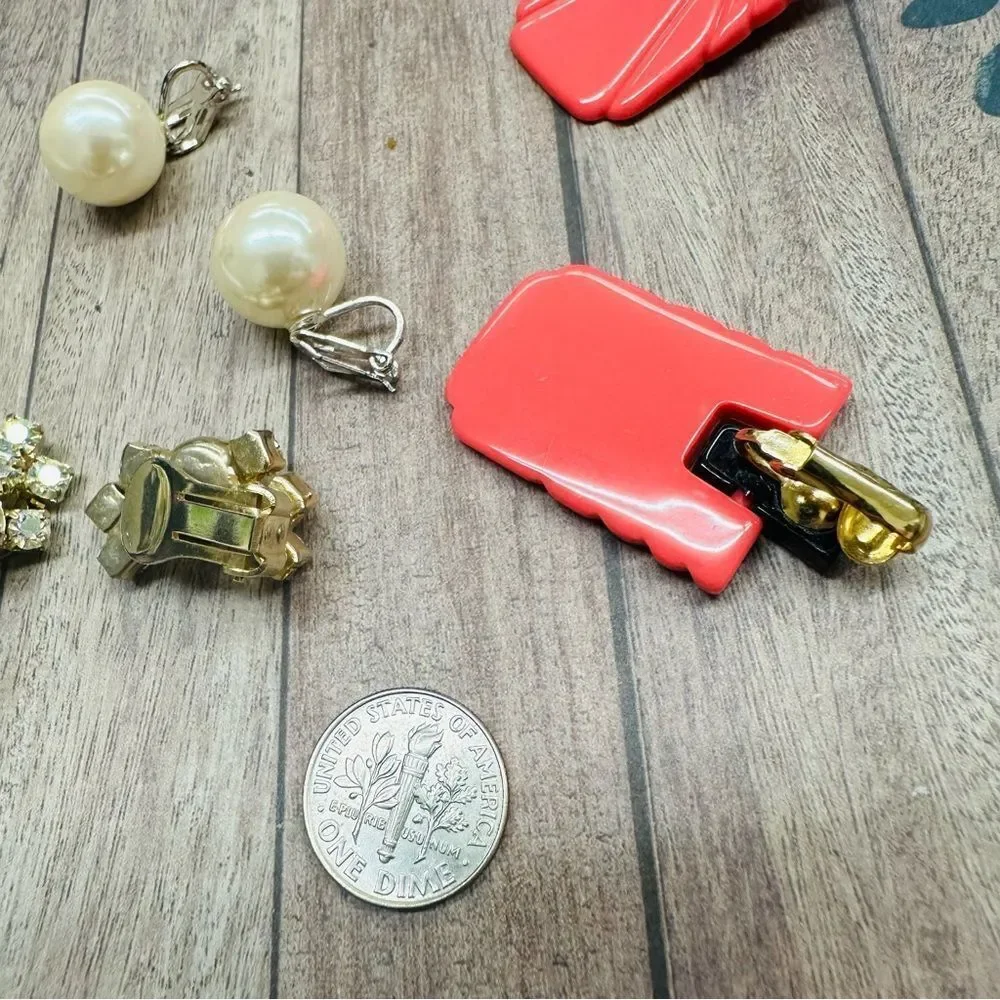Vintage Clip Earring Bundle Lot‎ B1